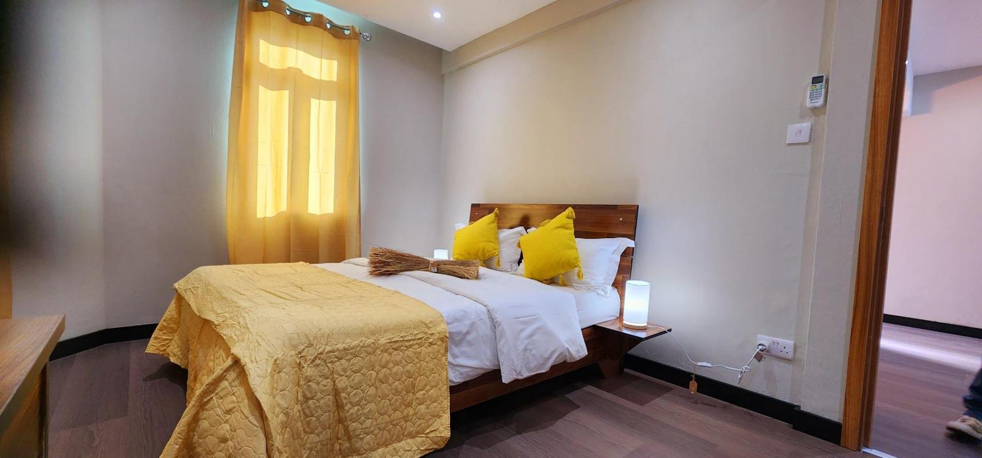Phoenix Beach Apartments Sea View Flic en Flac Екстер'єр фото