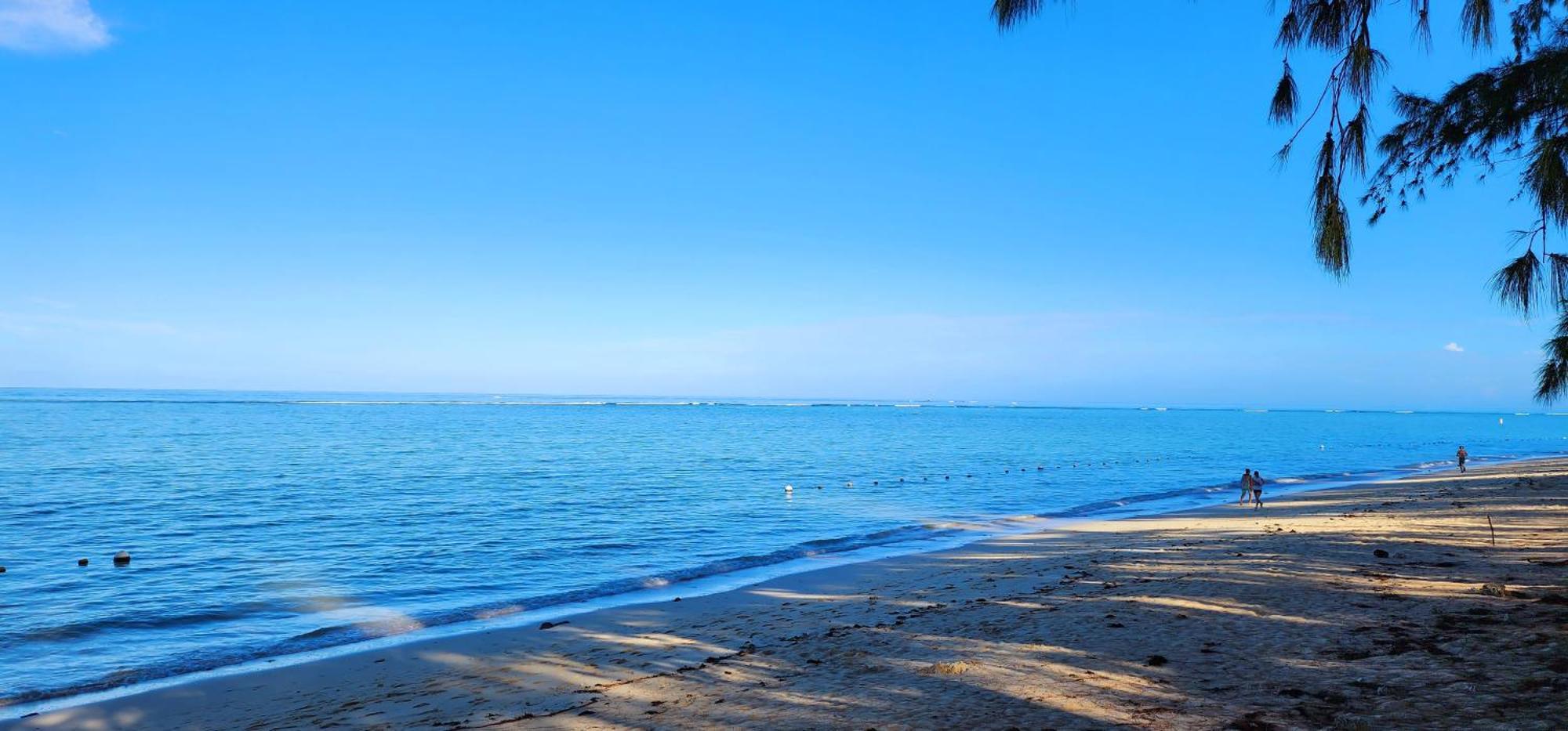 Phoenix Beach Apartments Sea View Flic en Flac Екстер'єр фото
